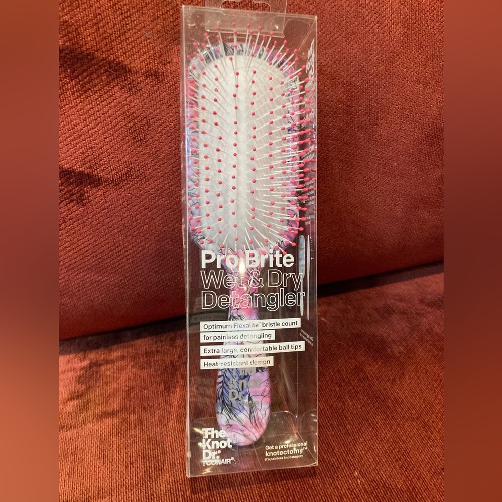 The Knot Dr. Detangling brush